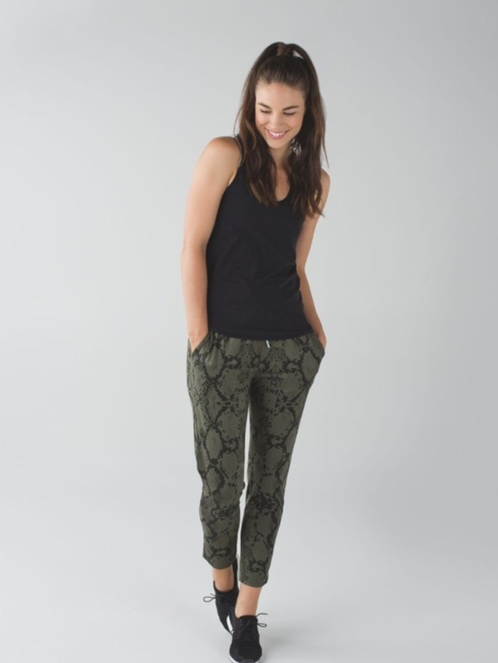 Lululemon Jet Crop (Slim) *Luxtreme
Ziggy Snake Fatigue Green Gator Green Small